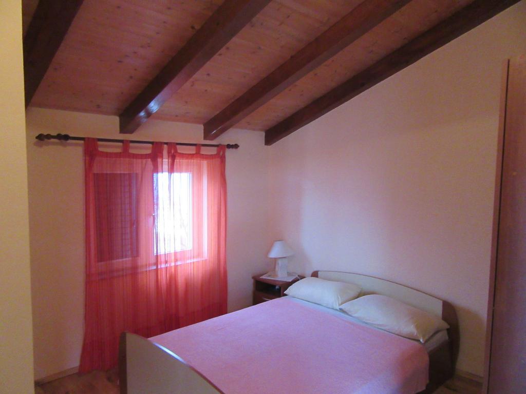 Apartments Leon Ražanac エクステリア 写真