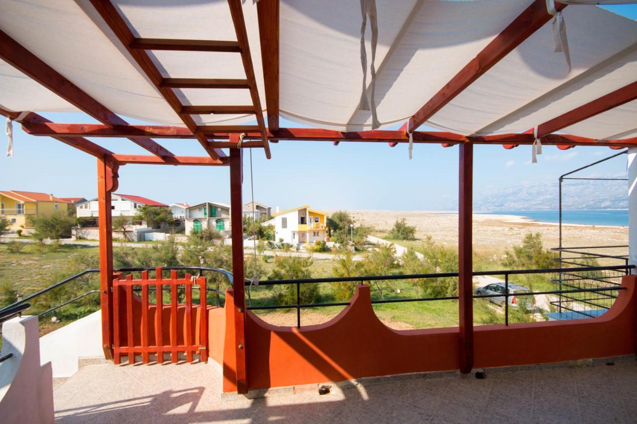 Apartments Leon Ražanac エクステリア 写真